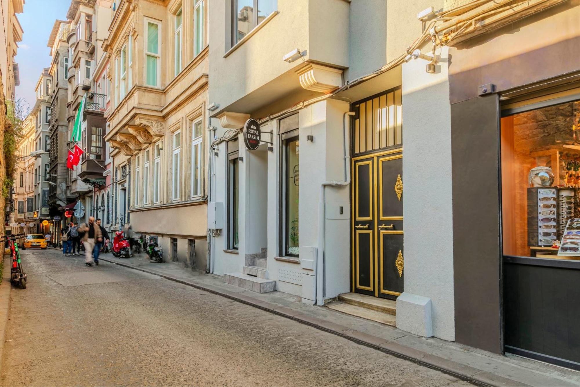 Royal Taksim Suites — Photos 2